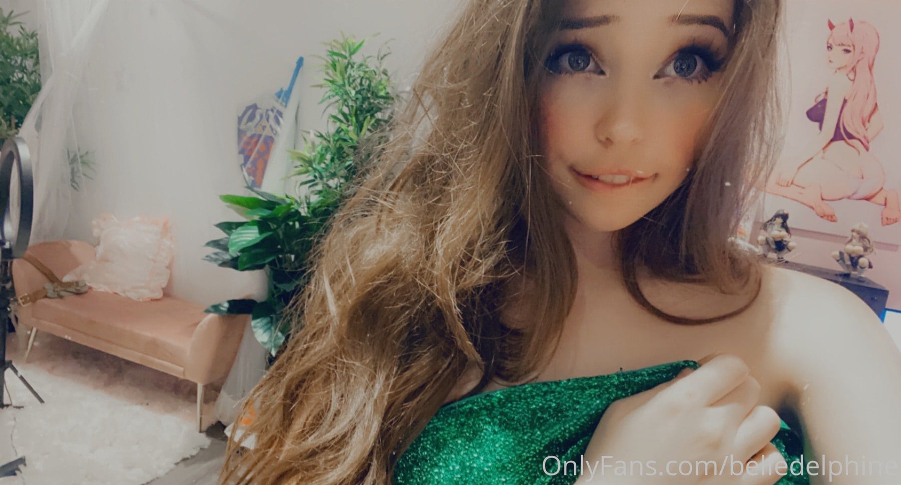 Belle Delphine Pack Fotos OnlyFans Fairy Green Girlovers 74